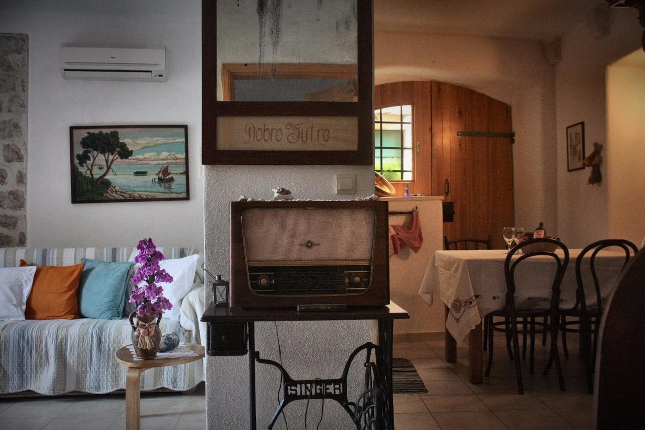 Guest House Lucijo 韦伯斯卡 外观 照片